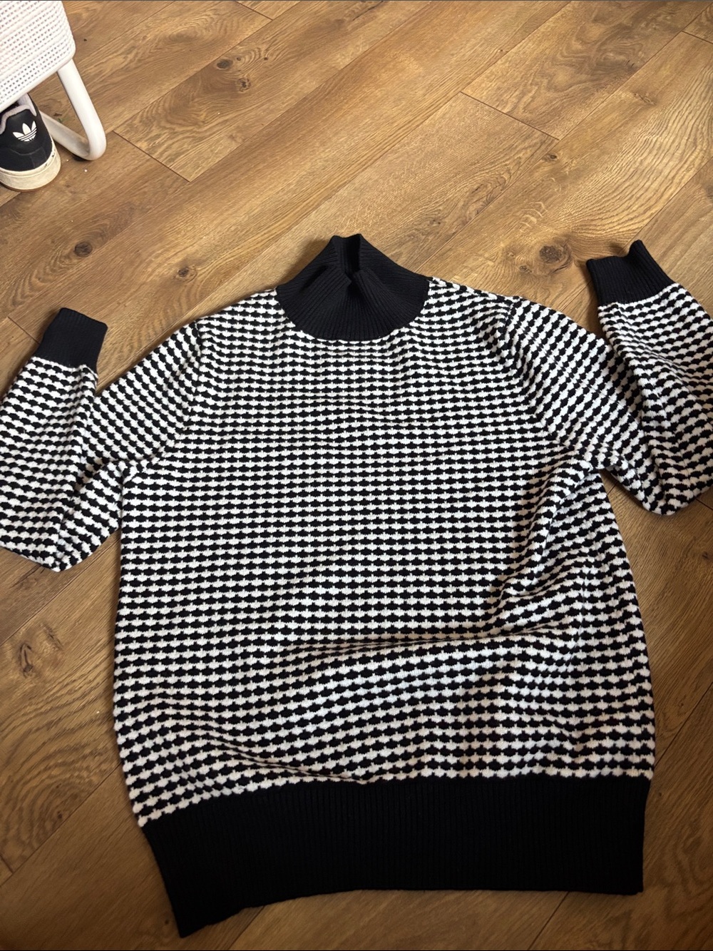 Women's Black & White Houndstooth Mock Neck Sweater